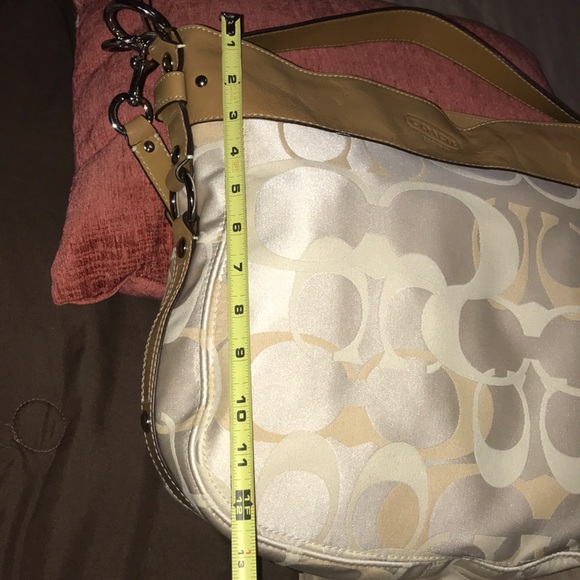 BIG  COACH HOBO - Picture 14 of 14